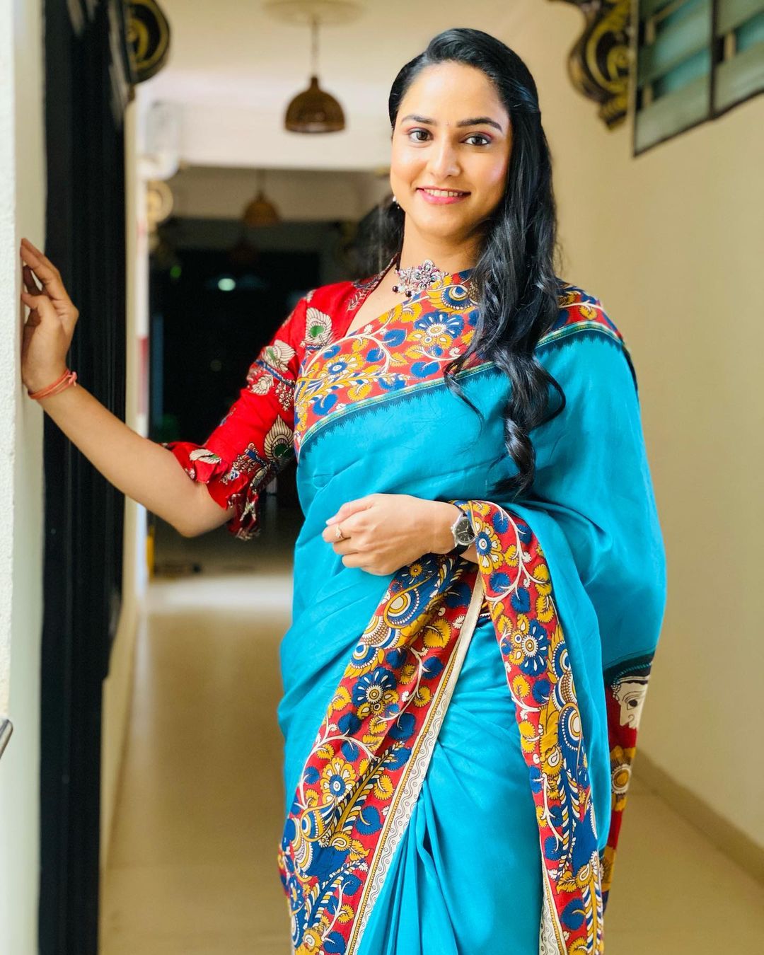 TELUGU TV ANCHOR KASI ANNAPURNA STILLS IN BLUE SAREE 6